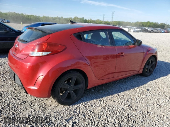 2014 Hyundai Veloster z VIN KMHTC6AD8EU213234, wystawiony jako Copart lot #53297535 z przebiegiem 131 769 mil mil oraz Szkoda całkowita • Salvage title. Historia ofert i sprzedaży dostępna na DreamBid. Obrazek 3.