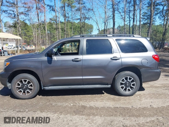 2011 Toyota Sequoia SR5 with VIN 5TDBY5G18BS048424, listed as a IAAI auction lot 41865211 with 213,381 mi miles. Bid and sale history available at carsss.com. Image 14.