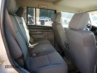 2006 Jeep Commander with VIN 1J8HH48N96C212639, listed as a Copart auction lot 73800324 with 140,579 mi miles and Salvage Title. Bid and sale history available at carsss.com. Image 11.