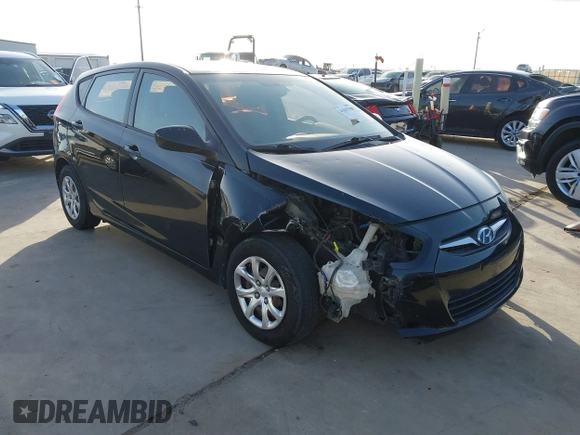 2013 Hyundai Accent GS z VIN KMHCT5AE7DU083304, wystawiony jako IAAI lot #41847588 z przebiegiem 133 971 mil mil oraz . Historia ofert i sprzedaży dostępna na DreamBid. Obrazek 1.