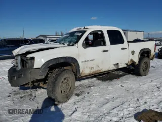 2012 GMC Sierra 2500HD Denali with VIN 1GT125E85CF127550, listed as a Copart auction lot 44006395 with 282,615 mi miles and Salvage title. Bid and sale history available at DreamBid. Image 1.