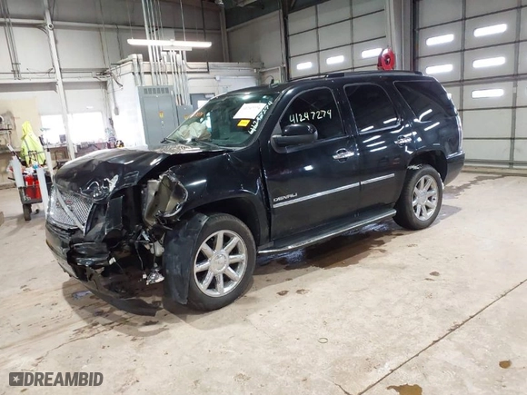 2010 GMC Yukon Denali with VIN 1GKUKEEF1AR287663, listed as a IAAI auction lot 41247274 with 105271 miles. Bid and sale history available at carsss.com. Image 2.