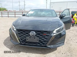 2024 Nissan Altima 2.5 SR with VIN 1N4BL4CV9RN373526, listed as a IAAI auction lot 42131350 with 19,121 mi miles. Bid and sale history available at carsss.com. Image 6.