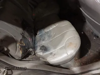 2000 Jeep Grand Cherokee Laredo z VIN 1J4GW48S1YC277710, wystawiony jako IAAI lot #42033564 z przebiegiem Nie podano mil oraz . Historia ofert i sprzedaży dostępna na DreamBid. Obrazek 8.