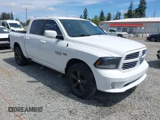 2015 Ram 1500 Sport z VIN 1C6RR7MT7FS601470, wystawiony jako IAAI lot #42334149 z przebiegiem 114 056 mil mil oraz . Historia ofert i sprzedaży dostępna na DreamBid. Obrazek 1.