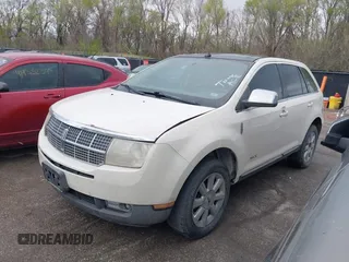 2008 Lincoln MKX with VIN 2LMDU88C08BJ12939, listed as a IAAI auction lot 41946108 with 222,183 mi miles and . Bid and sale history available at DreamBid. Image 2.