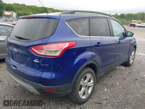 2016 Ford Escape SE z VIN 1FMCU9GX9GUB75094, wystawiony jako IAAI lot #42331270 z przebiegiem 162 288 mil mil oraz . Historia ofert i sprzedaży dostępna na DreamBid. Obrazek 4.