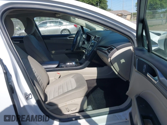 2018 Ford Fusion SE z VIN 3FA6P0LU2JR155483, wystawiony jako IAAI lot #42019475 z przebiegiem Nie podano mil oraz . Historia ofert i sprzedaży dostępna na DreamBid. Obrazek 5.