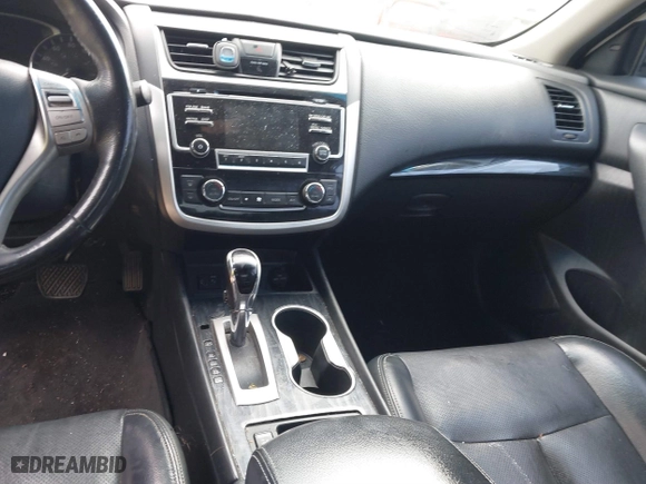2018 Nissan Altima 2.5 SV with VIN 1N4AL3AP9JC150008, listed as a IAAI auction lot 41481389 with 104,796 mi miles. Bid and sale history available at carsss.com. Image 22.