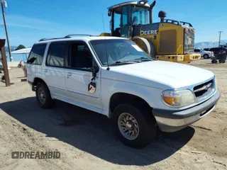 1998 Ford Explorer XL z VIN 1FMZU34E5WZB53928, wystawiony jako IAAI lot #41307551 z przebiegiem 163 303 mil mil oraz . Historia ofert i sprzedaży dostępna na DreamBid. Obrazek 1.