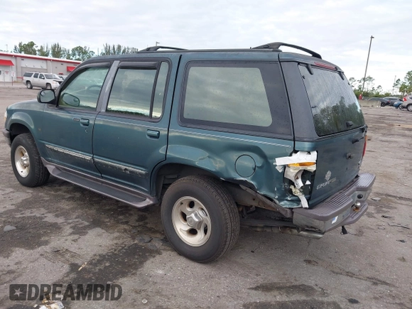 1997 Ford Explorer XLT with VIN 1FMDU32P3VZB34002, listed as a IAAI auction lot 41620592 with 227,461 mi miles and . Bid and sale history available at DreamBid. Image 3.
