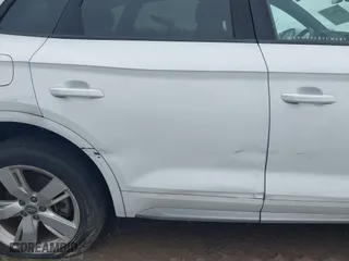 2018 Audi Q5 Premium with VIN WA1ANAFY8J2024488, listed as a IAAI auction lot 41966257 with 110,349 mi miles. Bid and sale history available at carsss.com. Image 6.