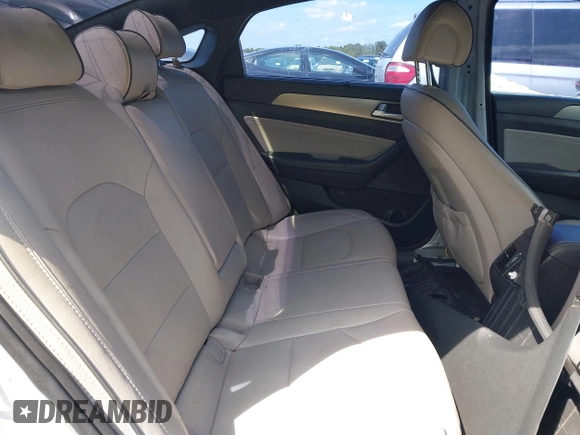 2015 Hyundai Sonata Sport with VIN 5NPE34AB0FH084580, listed as a IAAI auction lot 42150153 with 159,633 mi miles and . Bid and sale history available at carsss.com. Image 8.