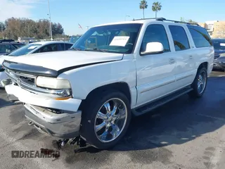 2002 Chevrolet Suburban LS with VIN 1GNEC16T32J198422, listed as a IAAI auction lot 41699753 with 204,504 mi miles. Bid and sale history available at carsss.com. Image 18.