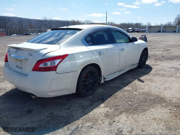 2011 Nissan Maxima 3.5 S with VIN 1N4AA5AP7BC863931, listed as a IAAI auction lot 41930873 with 154,704 mi miles. Bid and sale history available at carsss.com. Image 4.