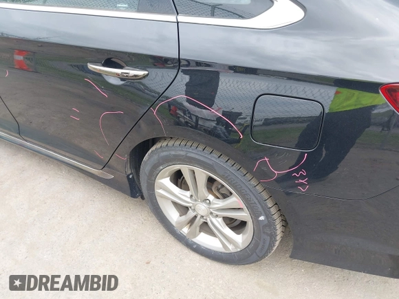 2018 Hyundai Sonata Sport with VIN 5NPE34AF0JH710477, listed as a IAAI auction lot 42104684 with 158,260 mi miles and . Bid and sale history available at carsss.com. Image 21.