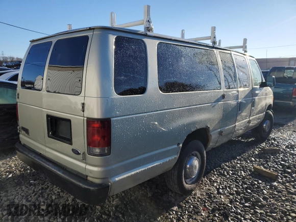 2006 Ford Econoline Passenger XL with VIN 1FBSS31L96HA80345, listed as a Copart auction lot 81589294 with Not Provided miles and Salvage Title. Bid and sale history available at carsss.com. Image 3.
