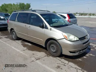 2005 Toyota Sienna CE z VIN 5TDZA23C05S288130, wystawiony jako IAAI lot #42516195 z przebiegiem 252 018 mil mil oraz . Historia ofert i sprzedaży dostępna na DreamBid. Obrazek 1.