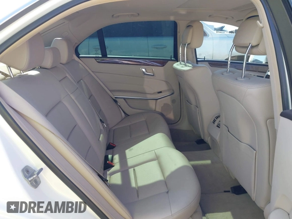 2014 Mercedes-Benz E 350 Sport with VIN WDDHF5KB5EB047622, listed as a IAAI auction lot 41688412 with 96,146 mi miles and . Bid and sale history available at carsss.com. Image 8.