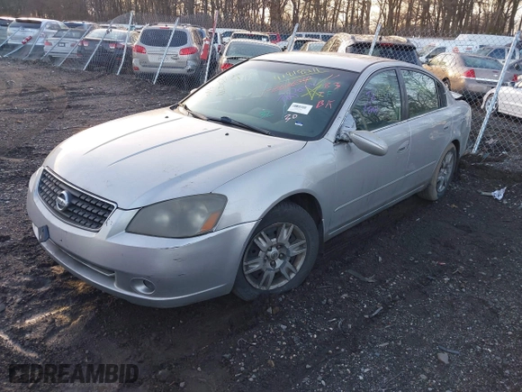 2006 Nissan Altima 2.5 with VIN 1N4AL11D06N385807, listed as a IAAI auction lot 41818211 with 999,999 mi miles. Bid and sale history available at carsss.com. Image 2.