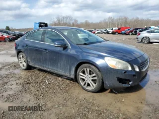 2012 Volvo S60 T5 with VIN YV1622FS3C2128809, listed as a Copart auction lot 52240155 with 138,307 mi miles and Salvage Title. Bid and sale history available at carsss.com. Image 4.