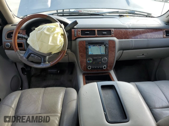 2007 Chevrolet Avalanche LTZ с VIN 3GNEC12037G215207, выставлен на аукционе Copart как лот 47655965 с пробегом 233 414 миль миль и Списание • Salvage title. История ставок и продаж доступна на DreamBid. Изображение 8.