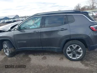 2021 Jeep Compass Limited with VIN 3C4NJDCB8MT524299, listed as a IAAI auction lot 41718321 with 67,618 mi miles and . Bid and sale history available at carsss.com. Image 14.