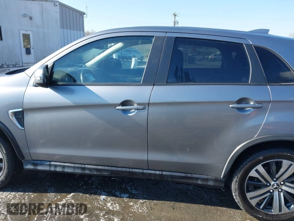 2020 Mitsubishi Outlander Sport ES 2.0 with VIN JA4AR3AU6LU020225, listed as a IAAI auction lot 41406233 with 95,885 mi miles. Bid and sale history available at carsss.com. Image 14.