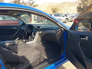 2012 Hyundai Genesis Coupe 2.0T with VIN KMHHT6KD4CU079243, listed as a IAAI auction lot 41501903 with 76,205 mi miles and . Bid and sale history available at DreamBid. Image 5.