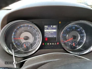 2013 Chrysler Town & Country Touring z VIN 2C4RC1BG3DR674413, wystawiony jako Copart lot #55902355 z przebiegiem 131 434 mil mil oraz Szkoda całkowita • Salvage title. Historia ofert i sprzedaży dostępna na DreamBid. Obrazek 9.