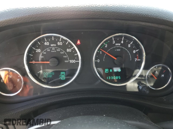 2013 Jeep Wrangler Unlimited Rubicon с VIN 1C4HJWFG3DL575477, выставлен на аукционе Copart как лот 63424765 с пробегом 133 085 миль миль и Чистый • Clean title. История ставок и продаж доступна на DreamBid. Изображение 9.