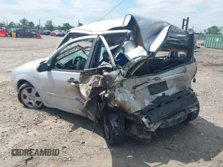 2006 Ford Focus S with VIN 1FAFP37N06W165504, listed as a IAAI auction lot 42300119 with Not provided miles and . Bid and sale history available at DreamBid. Image 3.