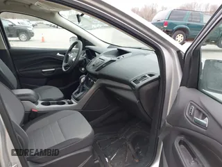 2014 Ford Escape SE with VIN 1FMCU9G9XEUD08119, listed as a IAAI auction lot 41828389 with 126,851 mi miles. Bid and sale history available at carsss.com. Image 5.