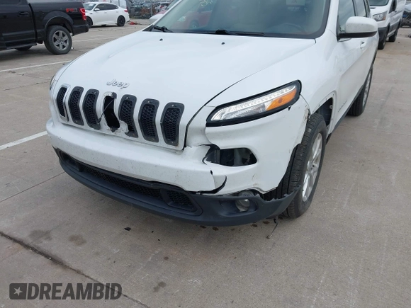 2017 Jeep Cherokee Latitude z VIN 1C4PJMCS0HW547004, wystawiony jako IAAI lot #42286345 z przebiegiem 153 186 mil mil oraz . Historia ofert i sprzedaży dostępna na DreamBid. Obrazek 6.