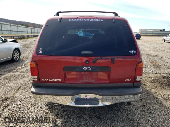2000 Ford Explorer XLT z VIN 1FMZU73E9YZC08330, wystawiony jako Copart lot #50385865 z przebiegiem 157 065 mil mil oraz Szkoda całkowita • Salvage title. Historia ofert i sprzedaży dostępna na DreamBid. Obrazek 6.