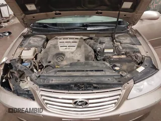 2006 Hyundai Azera SE with VIN KMHFC46F56A095383, listed as a IAAI auction lot 42373827 with 189,091 mi miles and . Bid and sale history available at DreamBid. Image 10.