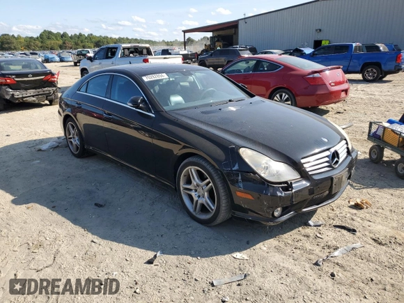 2007 Mercedes-Benz CLS 550 with VIN WDDDJ72X97A107205, listed as a Copart auction lot 70282894 with 69,433 mi miles and Salvage Title. Bid and sale history available at DreamBid. Image 4.