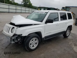 2016 Jeep Patriot Sport SE z VIN 1C4NJPBA5GD575571, wystawiony jako Copart lot #58704865 z przebiegiem 134 018 mil mil oraz Szkoda całkowita • Salvage title. Historia ofert i sprzedaży dostępna na DreamBid. Obrazek 1.
