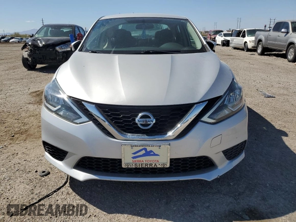 2017 Nissan Sentra SV z VIN 3N1AB7AP7HY394393, wystawiony jako Copart lot #56209135 z przebiegiem 84 022 mil mil oraz Szkoda całkowita • Salvage title. Historia ofert i sprzedaży dostępna na DreamBid. Obrazek 5.