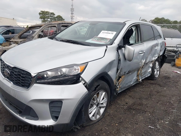 2020 Kia Sorento LX with VIN 5XYPG4A52LG627955, listed as a IAAI auction lot 41500038 with 150,464 mi miles and . Bid and sale history available at DreamBid. Image 6.