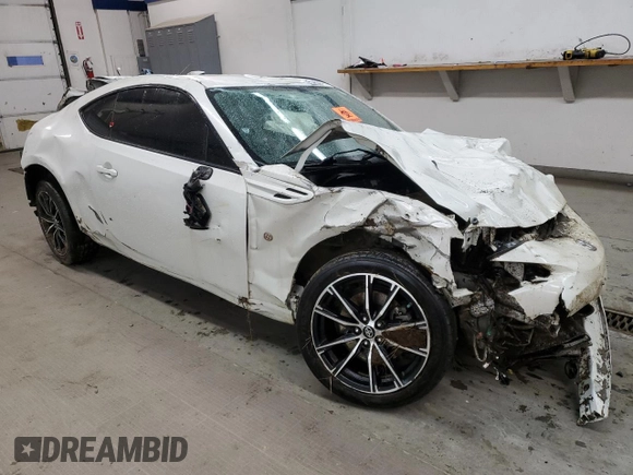 2017 Toyota 86 with VIN JF1ZNAA13H8701737, listed as a Copart auction lot 85735694 with 0 mi miles and Salvage Title. Bid and sale history available at carsss.com. Image 4.