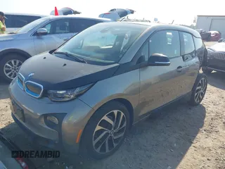 2017 BMW i3 z VIN WBY1Z8C37HV895319, wystawiony jako IAAI lot #42005859 z przebiegiem 84 271 mil mil oraz . Historia ofert i sprzedaży dostępna na DreamBid. Obrazek 23.