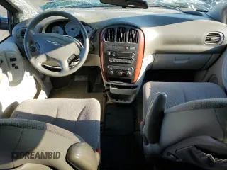 2007 Chrysler Town & Country LWB LX with VIN 2A4GP44R77R262070, listed as a Copart auction lot 69857534 with 211,781 mi miles and Salvage Title. Bid and sale history available at carsss.com. Image 8.