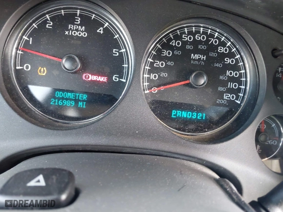 2007 Chevrolet Silverado 1500 LTZ with VIN 2GCEK13M471515148, listed as a IAAI auction lot 41414437 with 220,000 mi miles. Bid and sale history available at carsss.com. Image 16.
