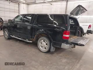 2004 Ford F-150 XLT with VIN 1FTPW14554KC20463, listed as a IAAI auction lot 41862699 with 204,126 mi miles. Bid and sale history available at carsss.com. Image 3.
