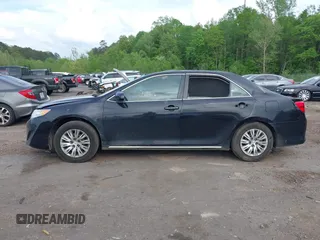 2012 Toyota Camry L z VIN 4T1BF1FK0CU131461, wystawiony jako IAAI lot #41957880 z przebiegiem 113 902 mil mil oraz . Historia ofert i sprzedaży dostępna na DreamBid. Obrazek 14.