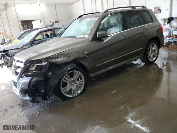 2014 Mercedes-Benz GLK-Class GLK 250 BlueTEC with VIN WDCGG0EB7EG211743, listed as a Copart auction lot 49257055 with 121,912 mi miles and Salvage Title. Bid and sale history available at carsss.com. Image 1.