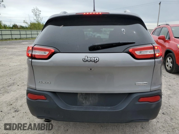 2017 Jeep Cherokee Latitude с VIN 1C4PJMCB9HW665987, выставлен на аукционе Copart как лот 58491905 с пробегом 74 988 миль миль и Списание • Salvage title. История ставок и продаж доступна на DreamBid. Изображение 6.