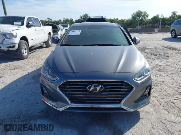 2019 Hyundai Sonata SE with VIN 5NPE24AFXKH812938, listed as a IAAI auction lot 42114418 with 24,014 mi miles and . Bid and sale history available at carsss.com. Image 12.
