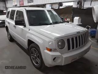 2008 Jeep Patriot Sport with VIN 1J8FF28W68D772027, listed as a IAAI auction lot 42371035 with 219,865 mi miles and . Bid and sale history available at DreamBid. Image 1.